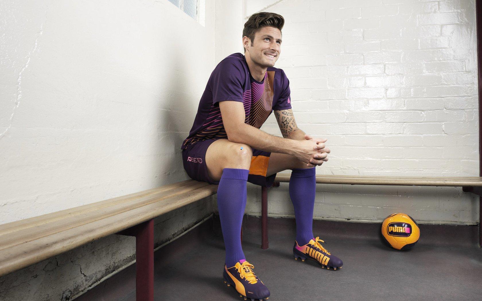 九游会_火力全开！巴黎圣日耳曼创历史，成首支欧冠决赛轰入4球法甲球队