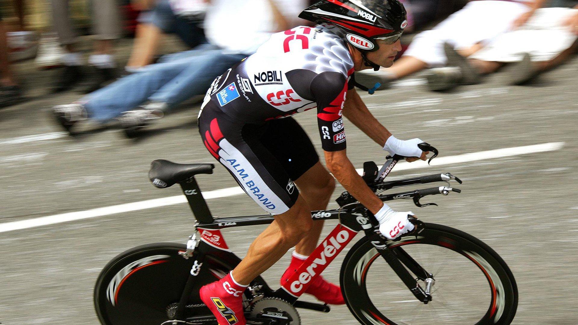 穆勒社媒暖心祝福穆西亚拉，早日康复，期待你重返绿茵场！